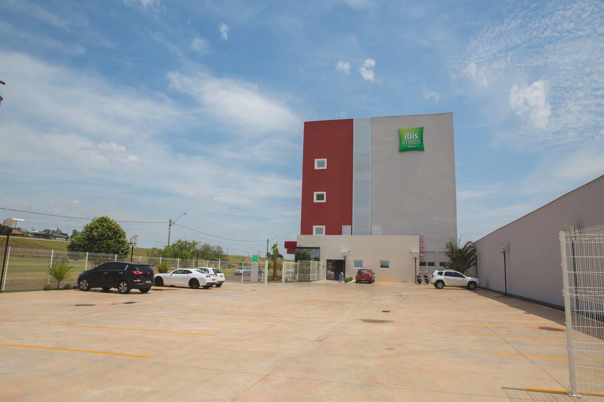 Hotel ibis Styles Birigui Exterior foto